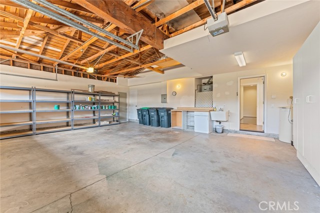 Detail Gallery Image 34 of 39 For 6 Rue Marseille, Newport Beach,  CA 92660 - 3 Beds | 2/1 Baths