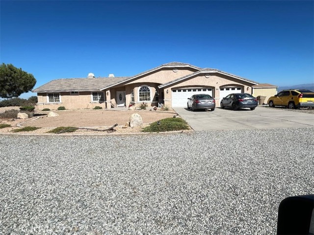 10928 Lantry Ln, Oak Hills, CA 92344