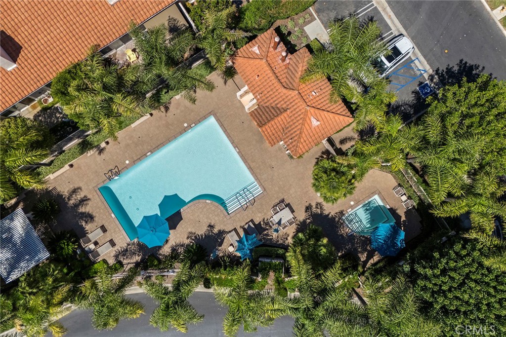 https://media.crmls.org/medias/d10b1429-73aa-45e6-b7e3-beb0def97c7d.jpg?preset=X-Large