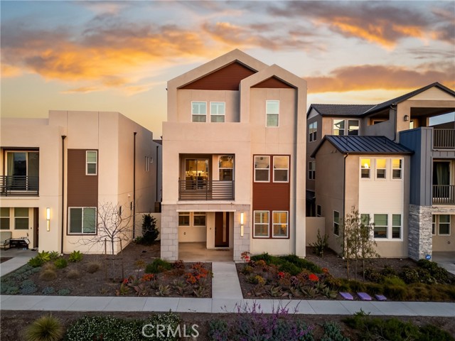 Detail Gallery Image 2 of 30 For 121 Biome, Irvine,  CA 92618 - 4 Beds | 3/1 Baths