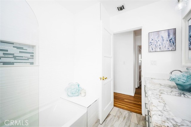 Detail Gallery Image 21 of 51 For 3034 N Ocana, Long Beach,  CA 90808 - 5 Beds | 2 Baths