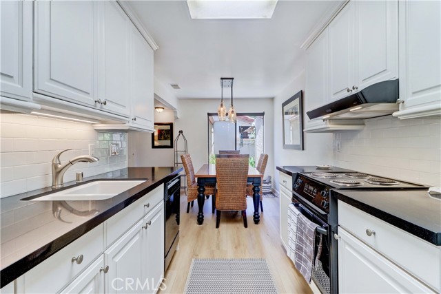 3205 Via Buena, Laguna Woods CA: https://media.crmls.org/medias/d10bff82-4180-4d3a-8d92-bede25a109f0.jpg