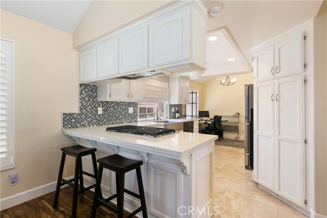 Detail Gallery Image 13 of 28 For 1709 Perkins Ln, Redondo Beach,  CA 90278 - 3 Beds | 2/1 Baths