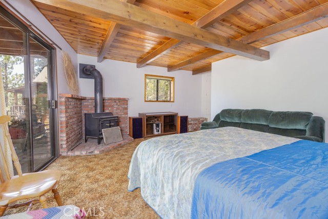 15529 San Moritz Drive, Pine Mountain Club CA: https://media.crmls.org/medias/d10d8d09-6c0f-4f1f-bf6a-9f73c6312efd.jpg