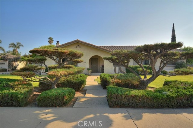 1300 Hidden Springs Ln, Glendora, CA 91741