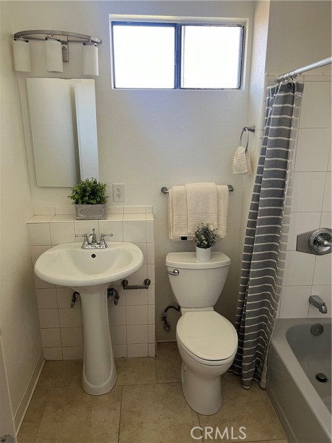1326 Elmhurst Avenue, Duarte CA: https://media.crmls.org/medias/d10de2b5-68fa-48d1-991c-2d53c417c2cd.jpg