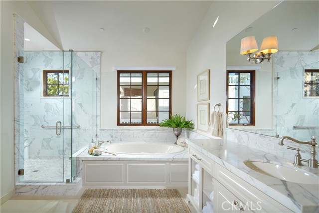 235 Poppy Avenue, Corona del Mar CA: https://media.crmls.org/medias/d10de948-8ee7-425b-9bf4-4e19144ab1eb.jpg