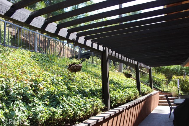 4400 Portico Place, Encino CA: https://media.crmls.org/medias/d10e2cd2-e706-42e7-b070-68a601418f72.jpg