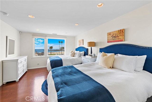 Detail Gallery Image 8 of 30 For 3036 Breakers Dr, Corona Del Mar,  CA 92625 - 3 Beds | 2 Baths