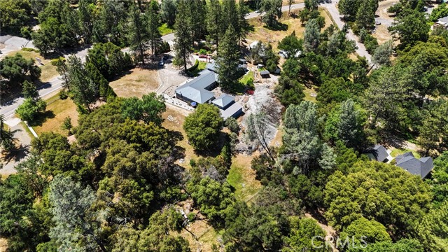 50711 Road 426, Oakhurst CA: https://media.crmls.org/medias/d10ecff7-0aee-47c4-ae19-6383faecc555.jpg