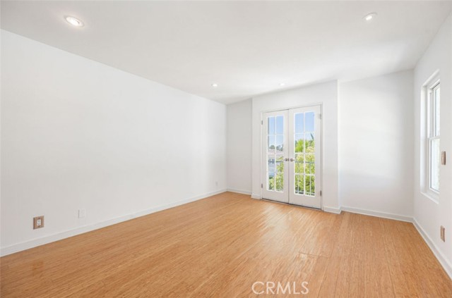 Detail Gallery Image 21 of 30 For 750 S Windsor Bld #7,  Los Angeles,  CA 90005 - 2 Beds | 2 Baths