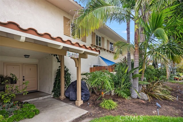 2301 Via Puerta, Laguna Woods CA: https://media.crmls.org/medias/d10f12c0-c4cf-4edb-a17b-86bfe91ea56d.jpg