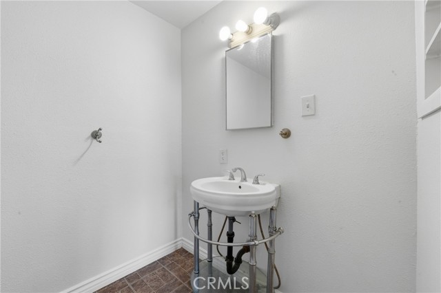 Detail Gallery Image 26 of 31 For 15517 Longworth Ave, Norwalk,  CA 90650 - 3 Beds | 2 Baths