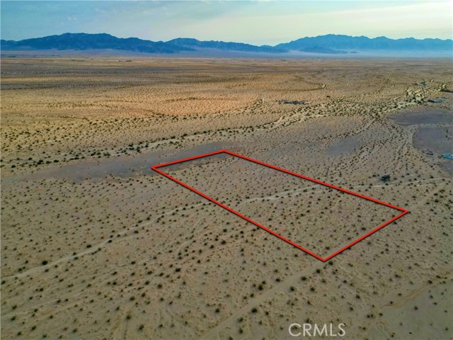 1 Sullivan Rd, 29 Palms CA: https://media.crmls.org/medias/d110483e-4ea8-4ef0-964b-c6311257d719.jpg