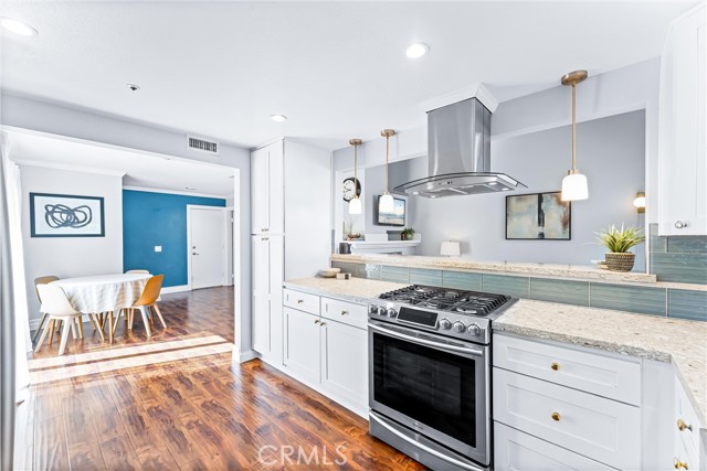 5847 E Rocking Horse Way, Orange CA: https://media.crmls.org/medias/d1104fa7-0546-4c96-a583-308a0bb160e2.jpg