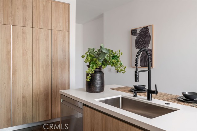 Detail Gallery Image 7 of 19 For 118 Astronaut Ellison S Onizuka Street #504,  Los Angeles,  CA 90012 - 1 Beds | 1 Baths