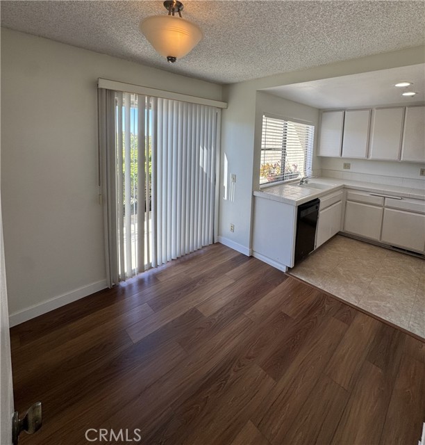 Detail Gallery Image 7 of 21 For 9 Hilltop, Rancho Palos Verdes,  CA 90275 - 3 Beds | 2/1 Baths