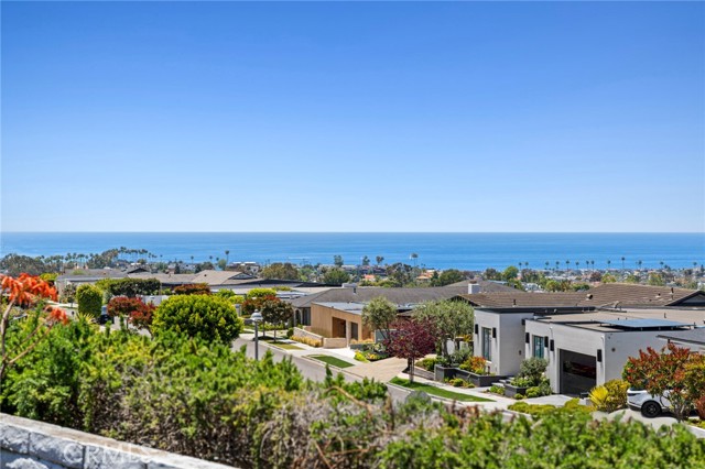 Detail Gallery Image 23 of 44 For 2701 Windover Dr, Corona Del Mar,  CA 92625 - 4 Beds | 2/1 Baths