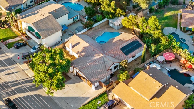 4700 Emerald Avenue, La Verne CA: https://media.crmls.org/medias/d11209b6-8f02-4576-be43-dcb4b36b157d.jpg