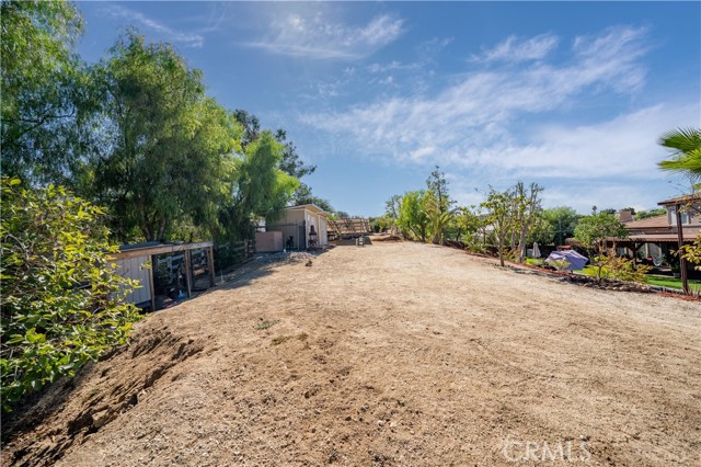 Detail Gallery Image 30 of 71 For 18296 Hollowtree Ln, Riverside,  CA 92504 - 5 Beds | 3/1 Baths