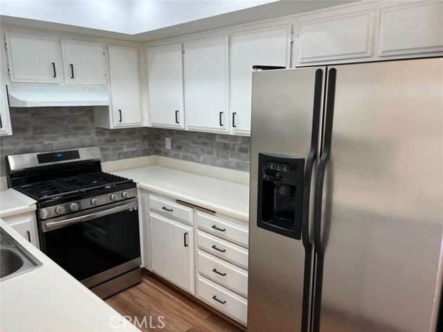 Detail Gallery Image 7 of 25 For 14610 Erwin St #206,  Van Nuys,  CA 91411 - 2 Beds | 2 Baths