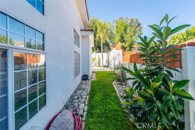 Detail Gallery Image 20 of 33 For 22640 Blue Teal, Canyon Lake,  CA 92587 - 3 Beds | 2/2 Baths