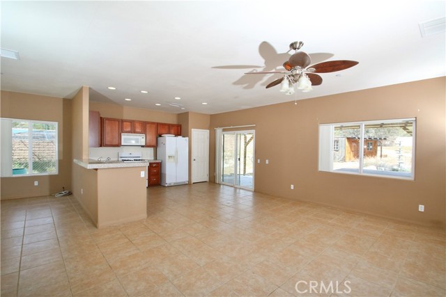 Detail Gallery Image 8 of 49 For 49552 Recuerdo Ln, Morongo Valley,  CA 92256 - 3 Beds | 2 Baths