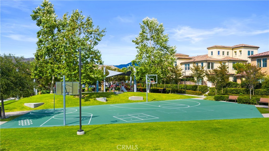 https://media.crmls.org/medias/d11629df-efd4-4ec5-b6ff-217bc047b7b2.jpg?preset=X-Large