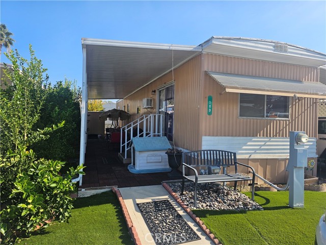 Detail Gallery Image 3 of 11 For 206 Lyon #109,  Hemet,  CA 92543 - 1 Beds | 1 Baths