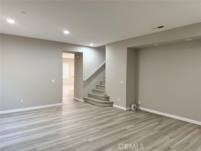 Detail Gallery Image 2 of 36 For 4547 Nicole Way, Riverside,  CA 92501 - 5 Beds | 3/1 Baths