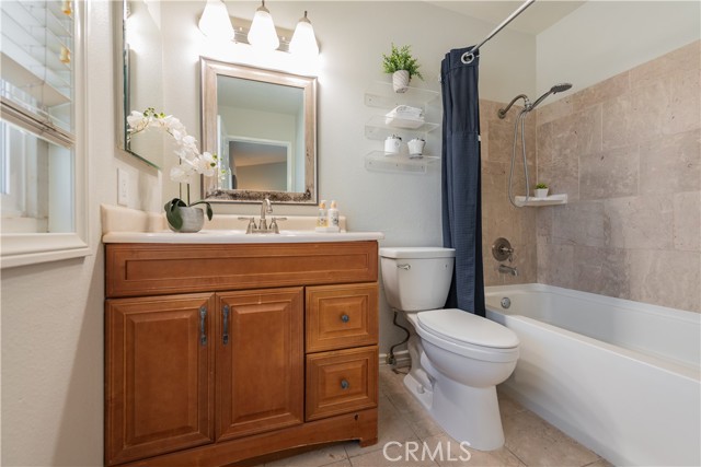 Detail Gallery Image 22 of 26 For 218 Monroe #111,  Irvine,  CA 92620 - 2 Beds | 2/1 Baths