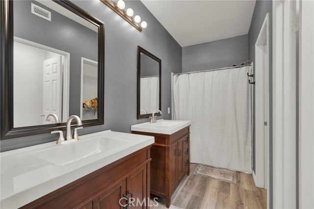 Detail Gallery Image 6 of 24 For 2931 via Milano #202,  Corona,  CA 92879 - 2 Beds | 2 Baths