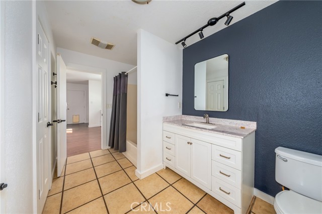 Detail Gallery Image 17 of 36 For 12801 E Highway 20, Clearlake Oaks,  CA 95423 - 2 Beds | 1 Baths