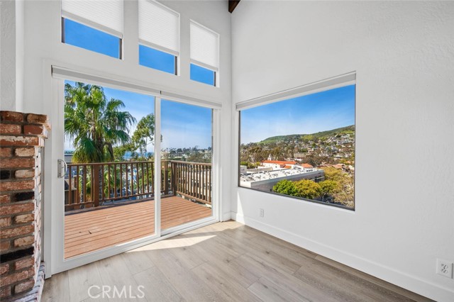 Detail Gallery Image 11 of 43 For 421 Loma Terrace, Laguna Beach,  CA 92651 - 3 Beds | 2/1 Baths