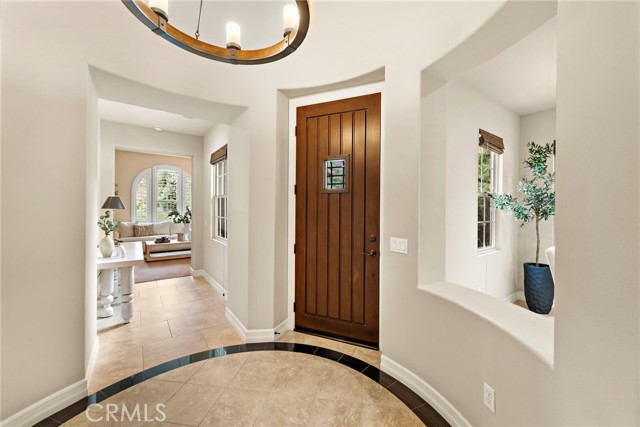 21 Corte Lomas Verdes, San Clemente CA: https://media.crmls.org/medias/d118a27d-f4af-437f-a20a-cec794e9b78b.jpg