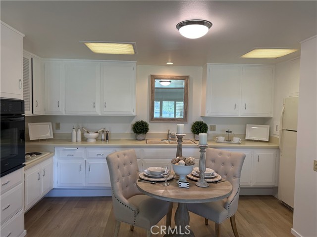 Detail Gallery Image 7 of 23 For 13881 Thunderbird M1-64d, Seal Beach,  CA 90740 - 1 Beds | 1 Baths