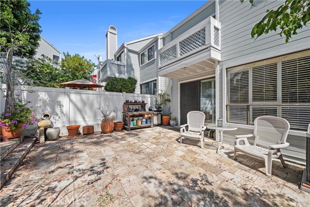 1150 W Capitol Drive, San Pedro CA: https://media.crmls.org/medias/d118c835-17a0-4c54-967a-ed81a8cbf20d.jpg