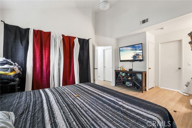 Detail Gallery Image 9 of 17 For 21814 Belshire Ave #2,  Hawaiian Gardens,  CA 90716 - 2 Beds | 2 Baths