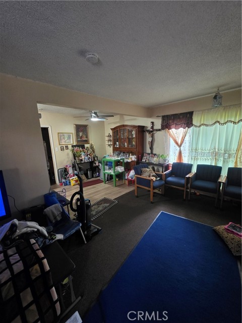 602 E Wilhelmina Street, Anaheim CA: https://media.crmls.org/medias/d11abc79-73a4-46ff-987d-4d3aad96a8cb.jpg