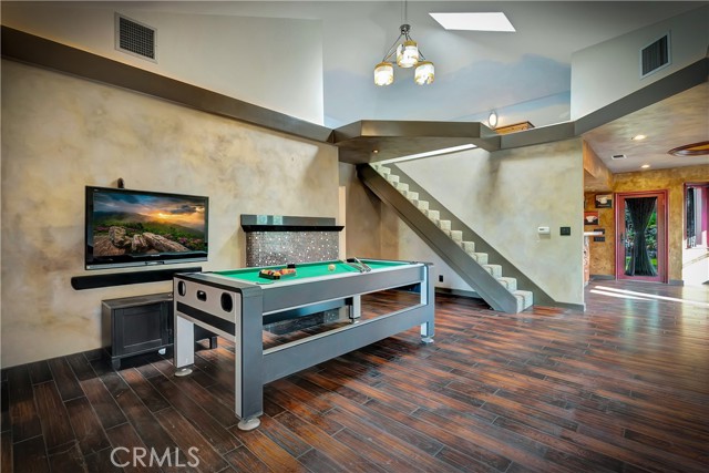 Detail Gallery Image 4 of 32 For 6268 Norwich Ave, Van Nuys,  CA 91411 - 3 Beds | 1 Baths