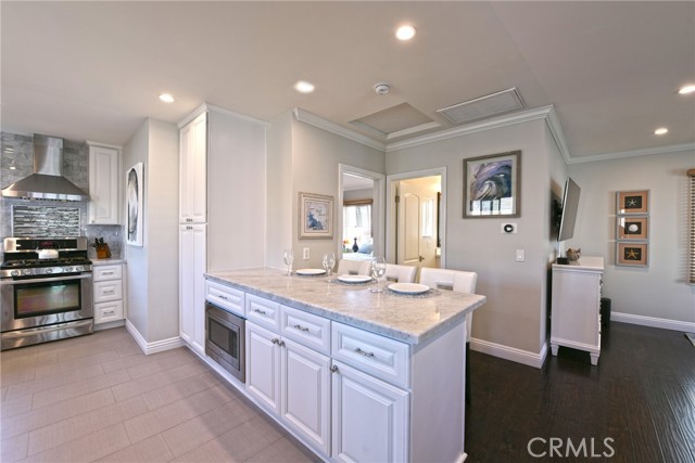 Detail Gallery Image 40 of 51 For 1319 Unit B W Bay Ave #B,  Newport Beach,  CA 92661 - 1 Beds | 1 Baths