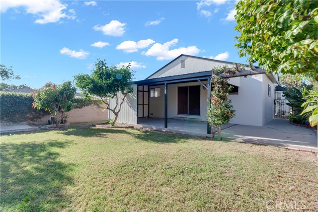 4748 W 140th Street, Hawthorne CA: https://media.crmls.org/medias/d11c5fce-a03d-4c9a-ac01-24d9089fd694.jpg