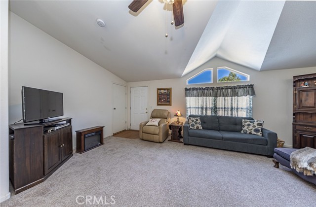 Detail Gallery Image 2 of 37 For 46041 Road 415 #10,  Coarsegold,  CA 93614 - 3 Beds | 2 Baths