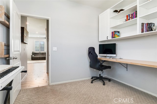 Detail Gallery Image 18 of 30 For 4989 River Ash Way, Fontana,  CA 92336 - 3 Beds | 2/1 Baths