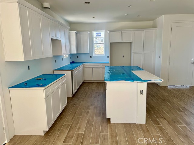 Detail Gallery Image 7 of 7 For 212 Kitty Hawk Ct, San Luis Obispo,  CA 93401 - 3 Beds | 2/1 Baths