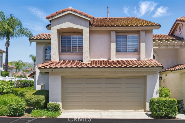 8 Geranium, Rancho Santa Margarita CA: https://media.crmls.org/medias/d11e06c1-2b0b-4257-9c84-ad6bd64abf0f.jpg