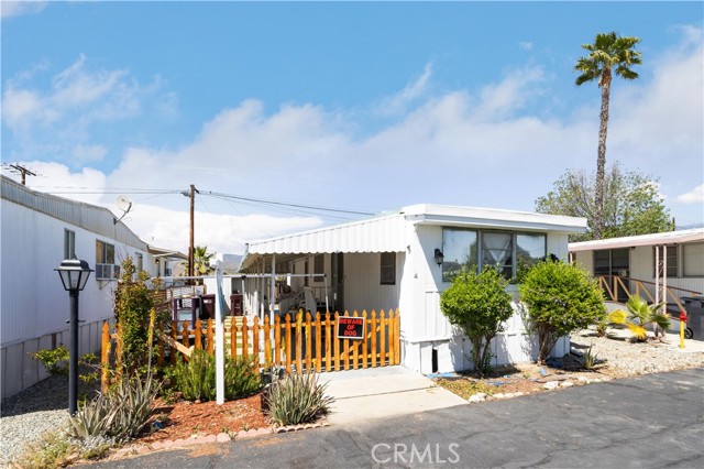 25521 Lincoln Avenue, Hemet CA: https://media.crmls.org/medias/d11ef041-0f08-43a8-961b-87a5e768c5c4.jpg