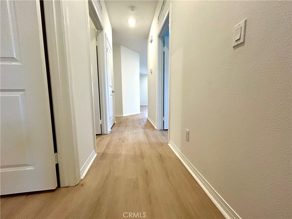 https://media.crmls.org/medias/d11f491a-a519-4dd1-a034-2c5043db7a9b.jpg?preset=X-Large