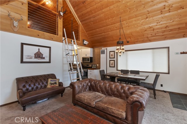 220 Angeles Boulevard, Big Bear City CA: https://media.crmls.org/medias/d11f53eb-5dcb-4c43-bdc3-2dfa240423cf.jpg
