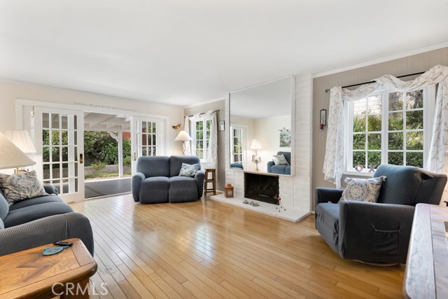 Detail Gallery Image 11 of 44 For 32 W Bonita, Simi Valley,  CA 93065 - 3 Beds | 2 Baths